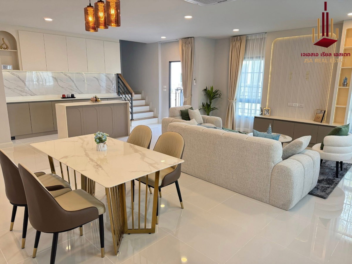 picture ✨ For Rent: Centro Bangna✨ 💰 Only 100,000 THB/month - 3/9