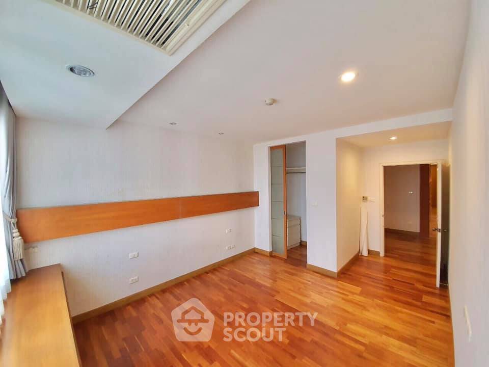 รูป คอนโด 4 ห้องนอน ขาย Riverine Place ชั้น 24 ใกล้ MRT แยกติวานนท์ (ID 566369) - รูปที่ 10/23