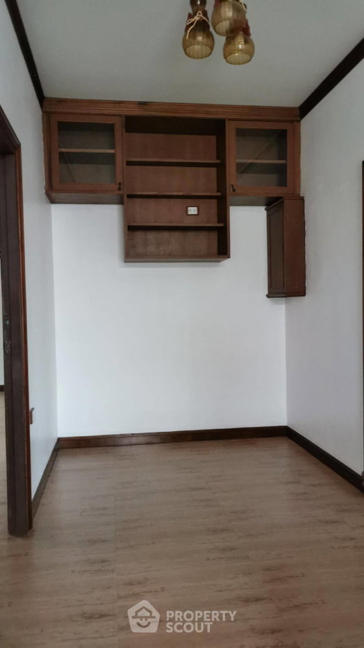 รูป บ้านเดี่ยว 4 ห้องนอน พื้นที่ 325 ตร.ม. ขาย ในศุรศักดิ์ ศรีราชา ชลบุรี (ID 1819691) - รูปที่ 10/21
