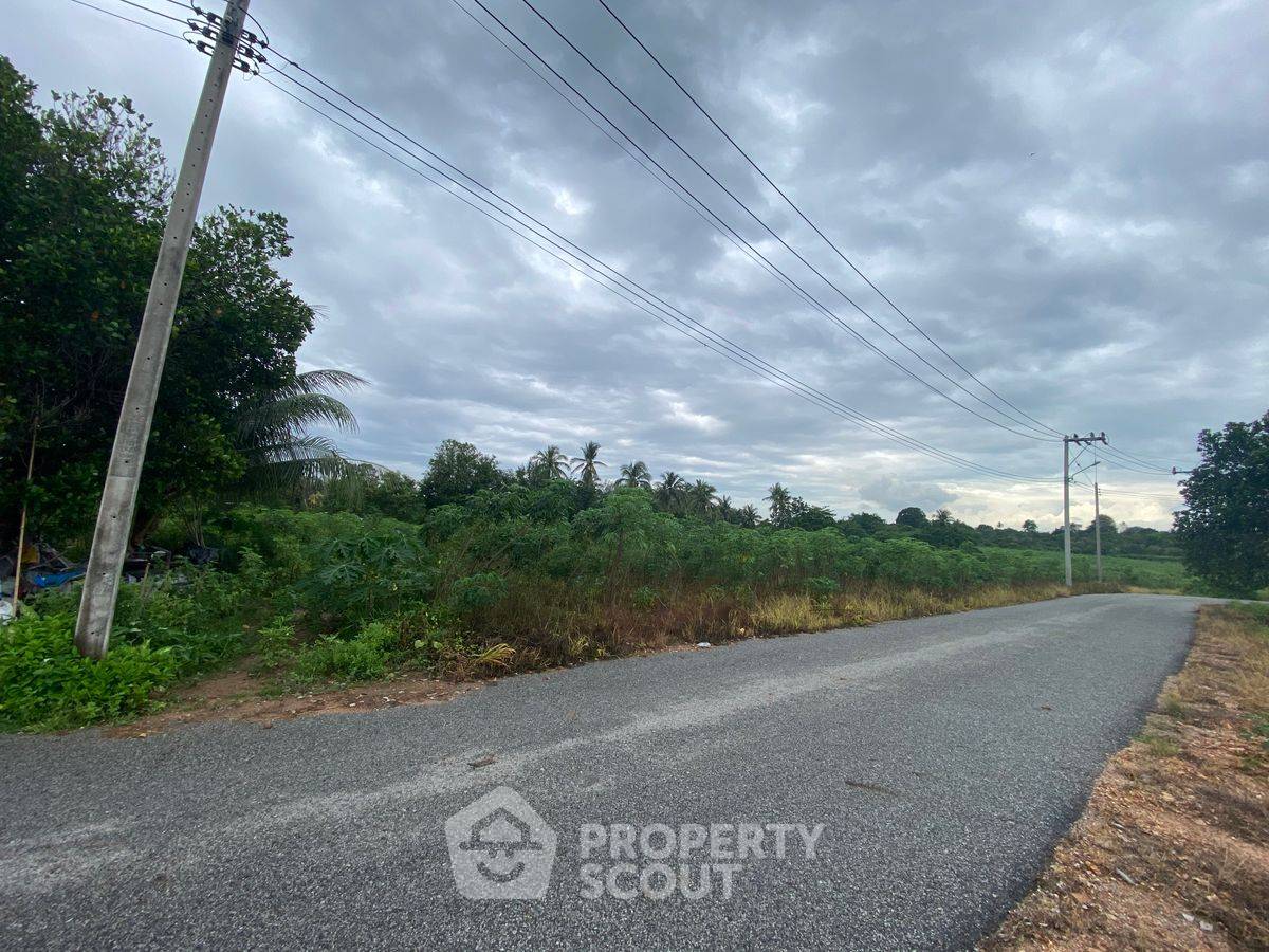 รูป ที่ดินเปล่า ขาย ใกล้ศุรศักดิ์ ศรีราชา ชลบุรี (ID 2111917) - รูปที่ 2/5