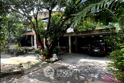 ที่ดิน สนามหลวง : ที่ดิน ขาย ใกล้ MRT ไฟฉาย แขวงบางขุนน ศึกษา บางกอกน้อย (ID 1892556)