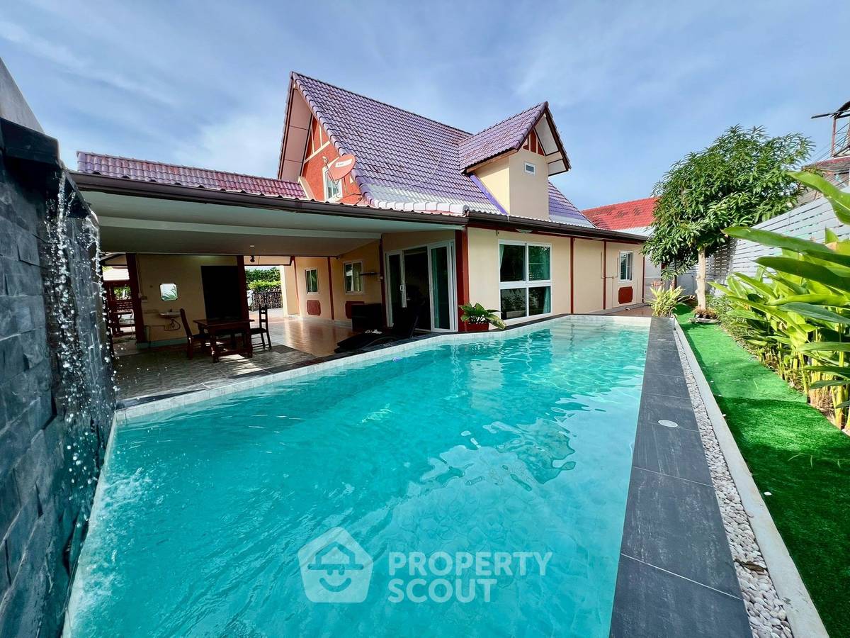 รูป บ้านวิลล่า 4 ห้องนอน ในโครงการ บ้านปาร์ค รุ่งเรือง พัทยาตะวันออก (ID 2133274) - รูปที่ 17/18