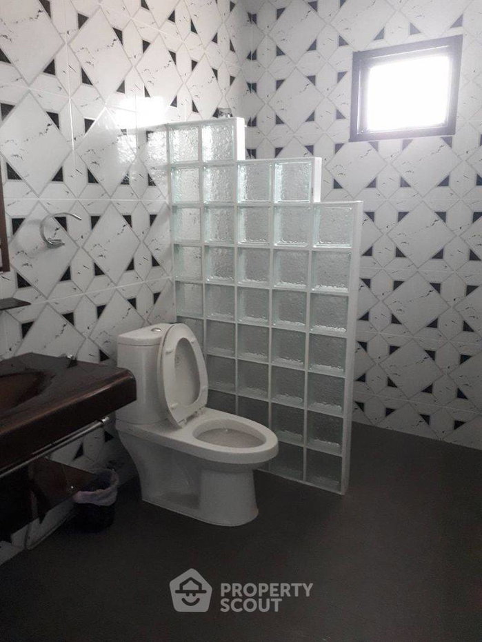 รูป บ้าน 6 ห้องนอน ให้เช่า วิวพอยท์ วิลเลจ นาจอมเทียน พัทยา (ID 2142432) - รูปที่ 10/12