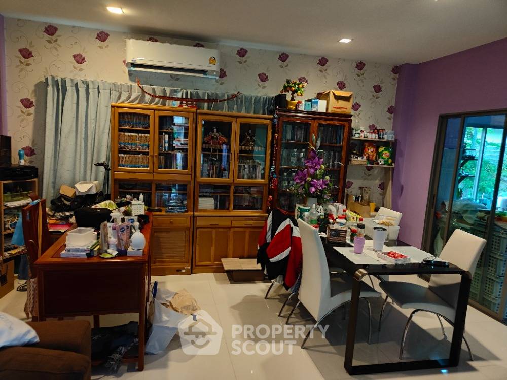 รูป บ้าน 3 ห้องนอน ขาย พร้อมสัตว์เลี้ยง Perfect Place พัฒนาการ-ศรีนครินทร์ (ID 1218203) - รูปที่ 1/5