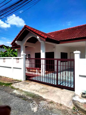 Houses for sale Kasetsart University Si Racha Campus : 2-BR House For Sale Surasak, Si Racha, Chon Buri 93 Sqm (ID 1465964)