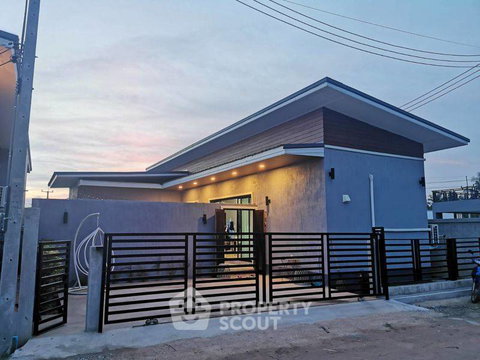 2-BR Villa For Sale, 120 Sqm In Sattahip (Chon Buri) (ID 2135634)