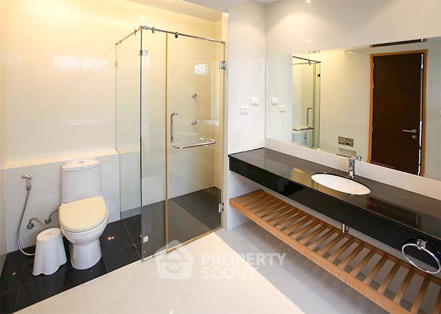 รูป คอนโด 2 ห้องนอนขนาดใหญ่ 148 ตร.ม. ที่ La Royale Beach Condo พัทยา (ID 1556620) - รูปที่ 20/20
