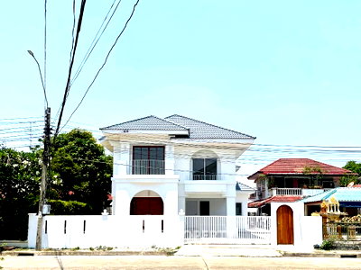 Houses for sale Nonthaburi : Pet-Friendly 3-BR House For Sale In Bang Phut, Pak Kret (ID 1542192)