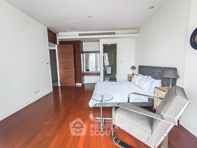 รูป คอนโด 2 ห้องนอน 158 ตร.ม. ขาย ที่ The Cove Wongamat (ID 1862568) - รูปที่ 11/15