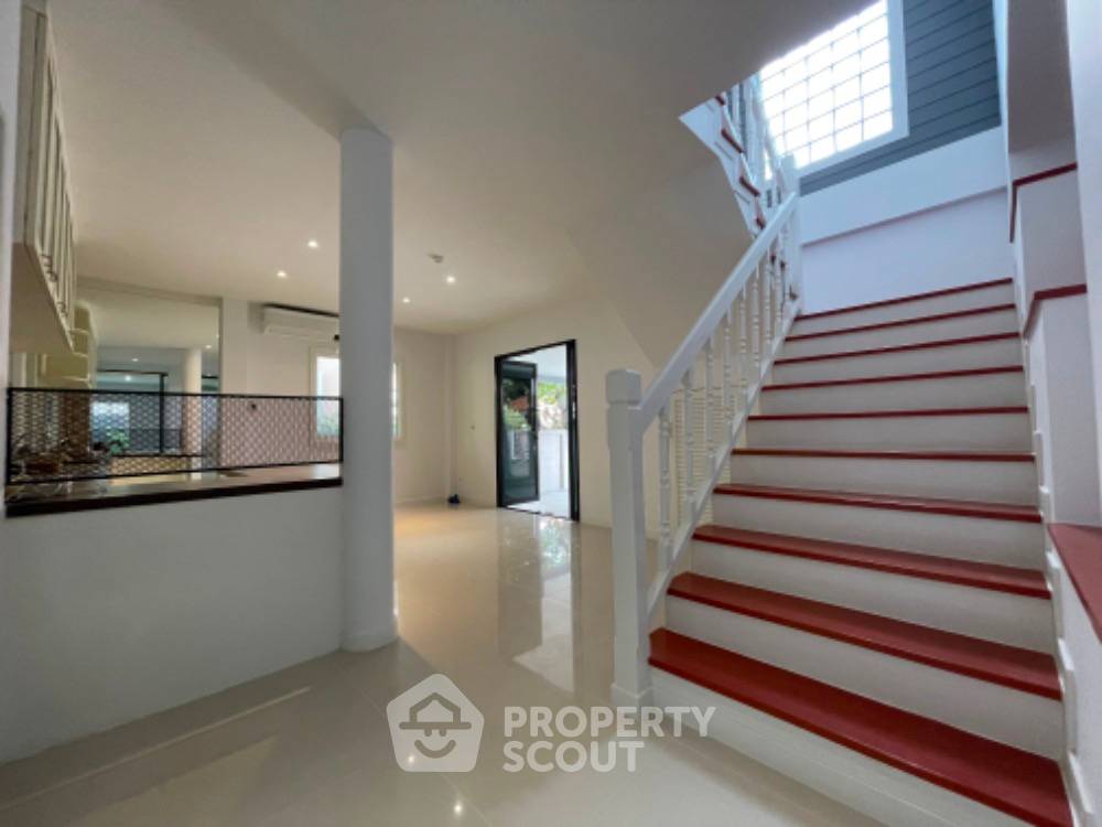 รูป บ้านเดี่ยว 3 ห้องนอน 180 ตร.ม. ขาย ในลาดพร้าว กรุงเทพ (ID 1062000) - รูปที่ 7/9