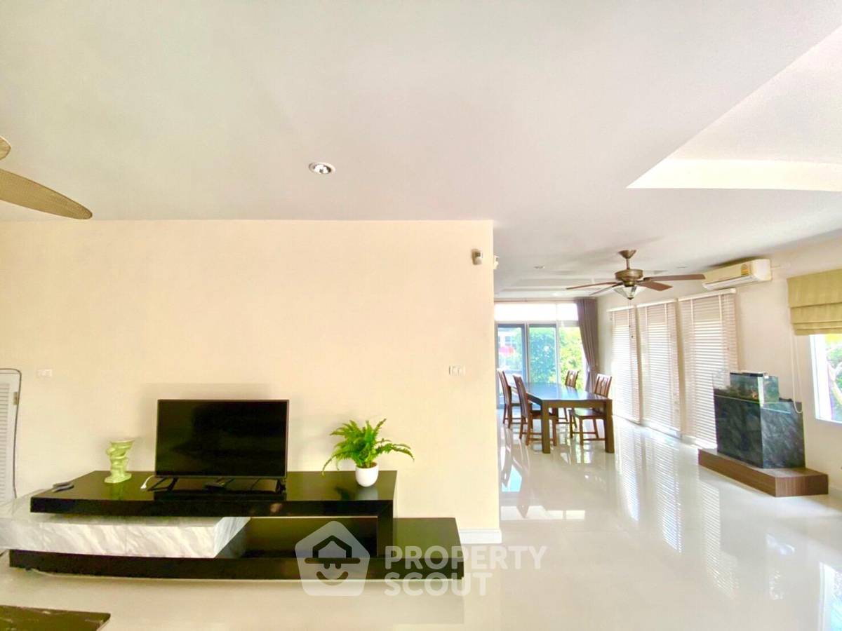รูป บ้านเช่า 3 ห้องนอน The Boulevard ศรีราชา สุรศักดิ์ ศรีราชา (230 ตร.ม.) (ID 1856938) - รูปที่ 6/38