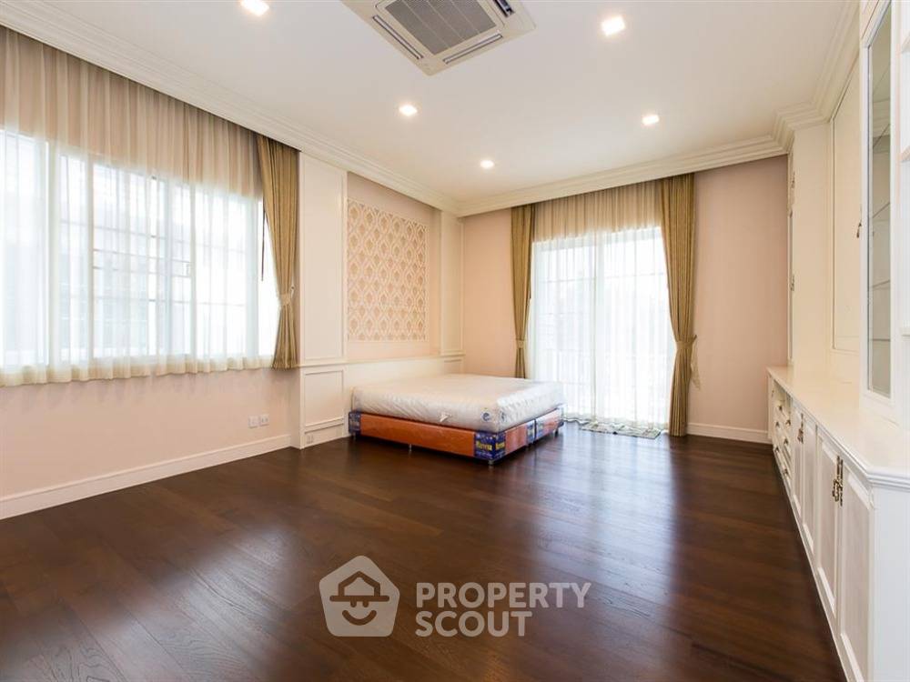 รูป บ้านเช่า 4 ห้องนอน โครงการนาราศิริ บางนา ใกล้สนามบินสุวรรณภูมิ (ID 2050542) - รูปที่ 9/13