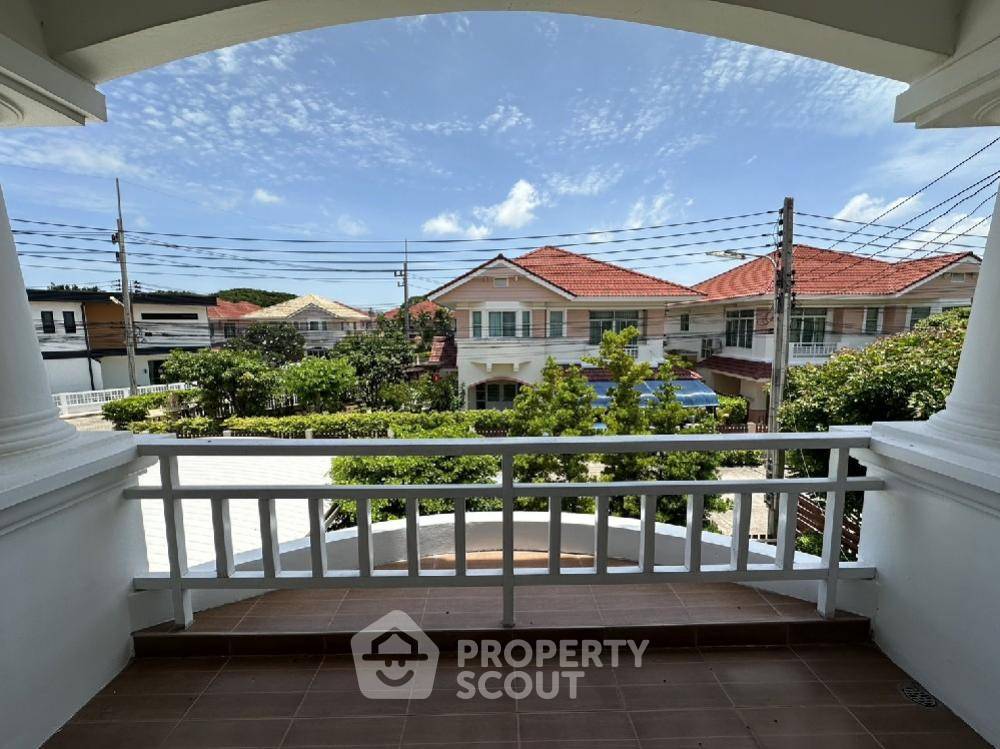 รูป บ้านเดี่ยว 4 ห้องนอน ขนาด 325 ตร.ม. สำหรับขาย ในเสม็ด เมืองชลบุรี ชลบุรี (ID 1275105) - รูปที่ 11/21