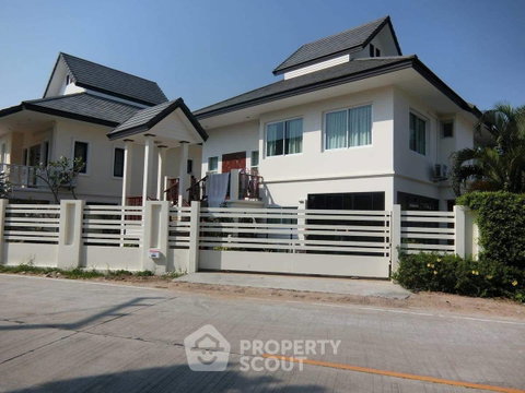 บ้าน 5 ห้องนอน ขาย ในโครงการ Nice Breeze 4 ใกล้ตัวเมืองหัวหิน (ID 1316245)