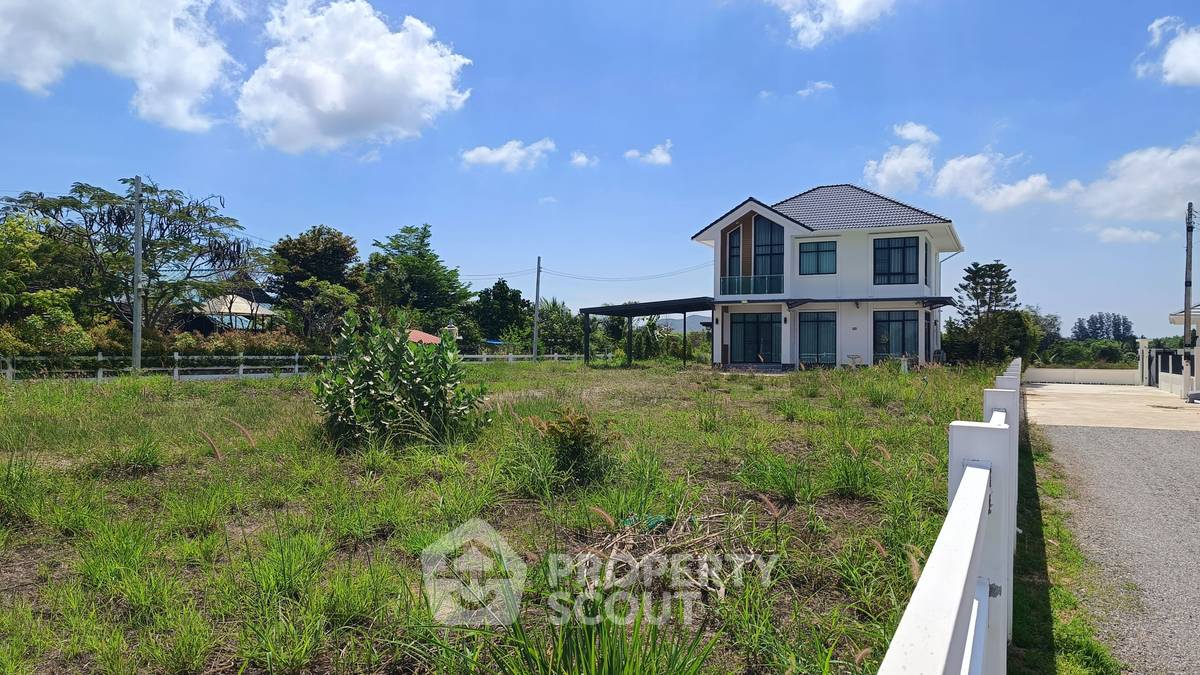 รูป บ้านเช่า 3 ห้องนอน รองรับสัตว์เลี้ยง ในวังพง ปราณบุรี จังหวัดประจวบคีรีขันธ์ (ID 2063551) - รูปที่ 3/34