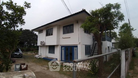 บ้านเดี่ยว 2 ห้องนอน สำหรับขาย ที่ป่าแดด เชียงใหม่ เป็นมิตรกับสัตว์เลี้ยง (ID 1302279)