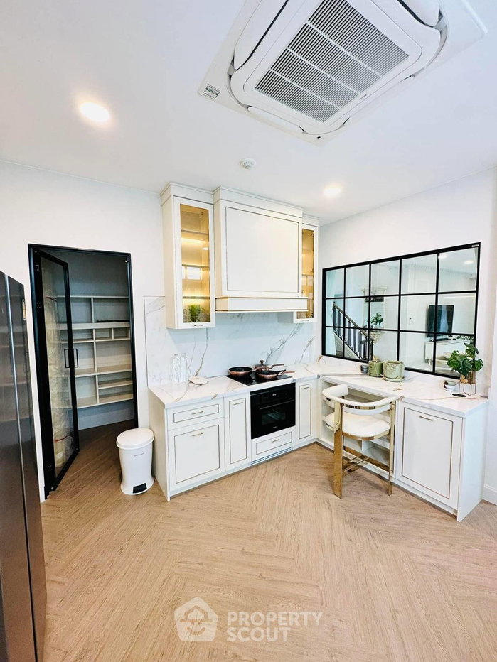 รูป บ้าน 4 ห้องนอน พร้อมรับสัตว์เลี้ยง 302 ตร.ม. โครงการนันทวรรณ พระราม 9 ใกล้สะพานสูง (ID 1413449) - รูปที่ 12/27