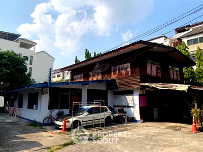 Land for sale Chandrakasem Rajabhat University : Land For Sale In Chomphon Chatuchak Bangkok Near MRT Ratchadaphisek (ID 1177280)