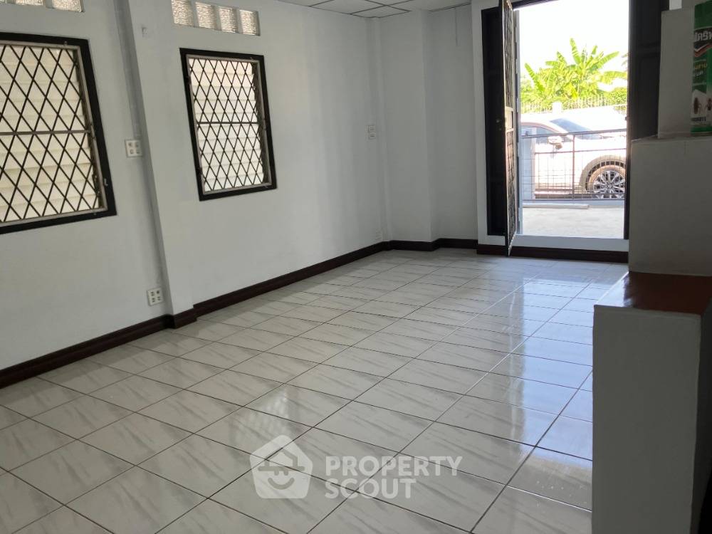 รูป บ้าน 4 ห้องนอน 210 ตร.ม. ใกล้ ARL บ้านทับช้าง กรุงธนบุรีเครทธ สะพานสูง (ขาย) (ID 1401630) - รูปที่ 15/16