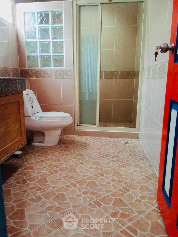 รูป บ้านเดี่ยว 4 ห้องนอน ขาย ที่ บ้านฟ้า ริมหาด พัทยา (ID 2140761) - รูปที่ 10/10