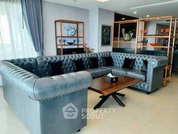 รูป คอนโด 3 ห้องนอน ชั้น 22 ขนาด 268 ตร.ม. ซี สารัน คอนโดมิเนียม บางเสร่ (ID 2452395) - รูปที่ 2/16