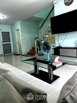ทาวน์โฮม ตลาดเซฟวัน โก : ทาวน์โฮม 2 ห้องนอน ขาย Rasa Grand Ville Phahonyothin 73 ใกล้สนามบิน (ID 1993130)