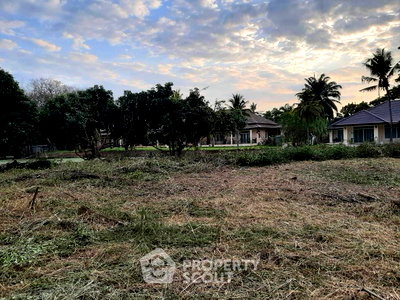 Land for sale Chiang Mai : For Sale Land Plot, Talat Khwan Doi Saket Chiang Mai (ID 1944285)