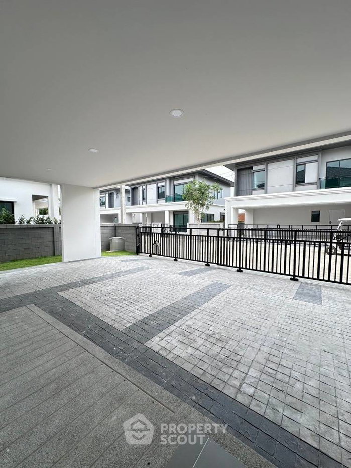 รูป บ้าน 5 ห้องนอน 377 ตร.ม. ขาย พร้อมเลี้ยงสัตว์ Britania บางนา-ศรีวารี ใกล้สระสะอาโครกใหญ่ (ID 2047019) - รูปที่ 6/37