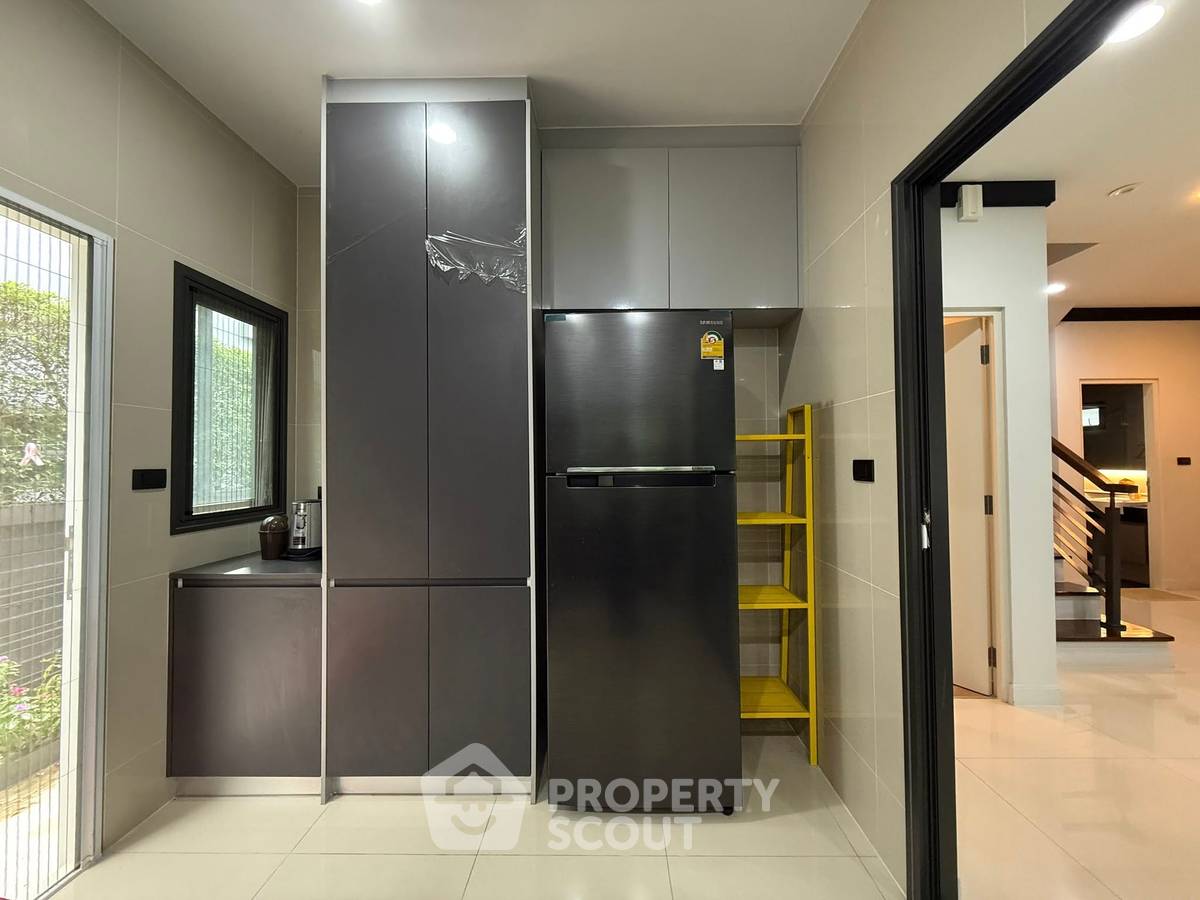 รูป บ้านเช่า 4 ห้องนอน โครงการ เซทธสิริ-กรุงเทพกรีฑา 2 ใกล้หัวหมาก (ID 2455026) - รูปที่ 13/15