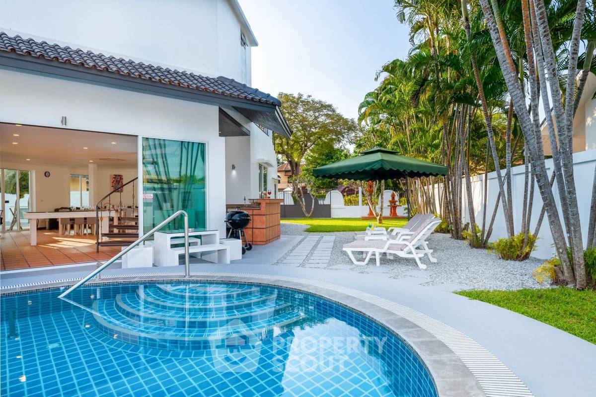 รูป ขายวิลล่า 4 ห้องนอน ในปง บางละมุง ชลบุรี พื้นที่ 425 ตร.ม. (ID 2162974) - รูปที่ 28/31