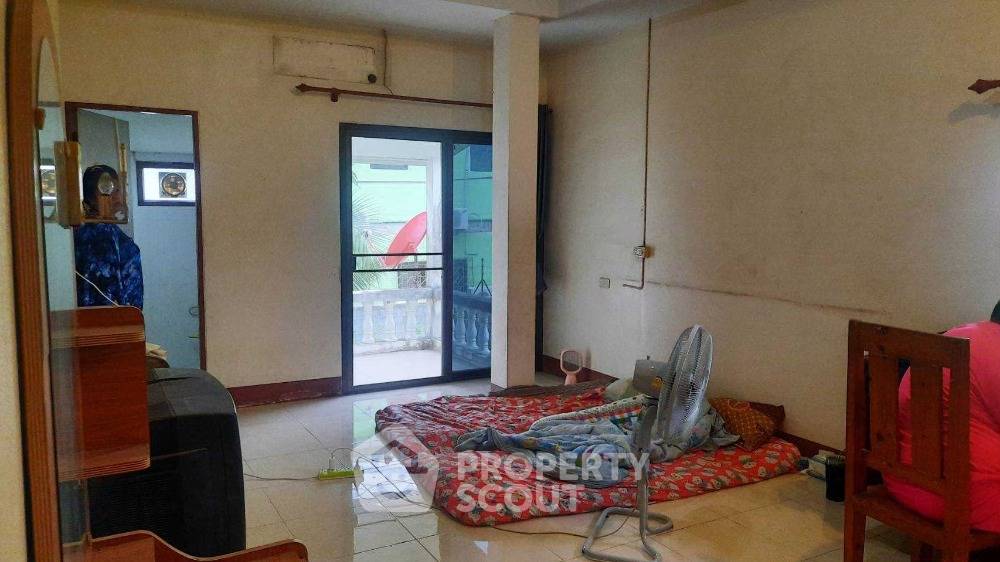 รูป บ้าน 4 ห้องนอน 320 ตร.ม. ขาย ใกล้ แพรกษาใหม่ สมุทรปราการ (ID 1942193) - รูปที่ 9/12
