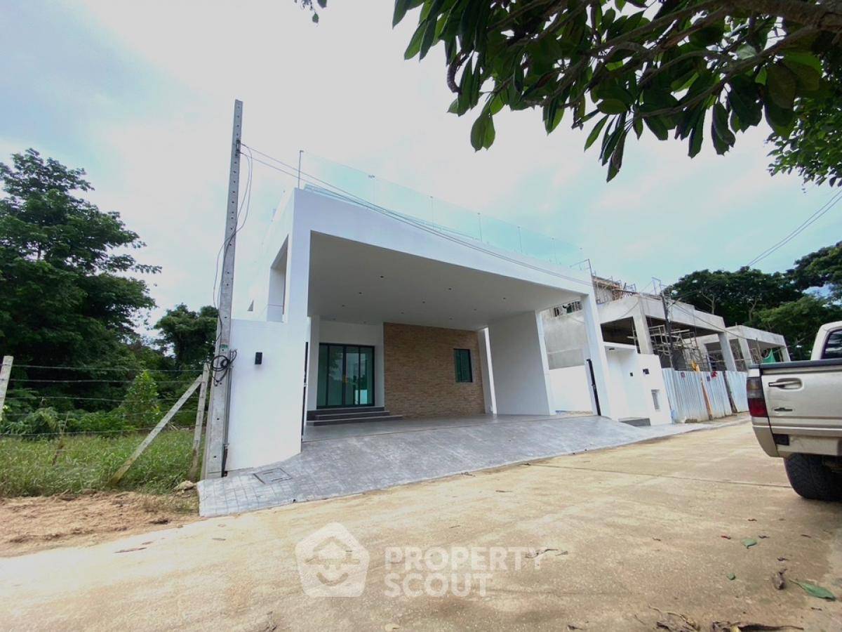 picture Pet-Friendly 4-BR House For Sale Near Pa Daet, Chiang Mai (ID 1996188) - 3/11
