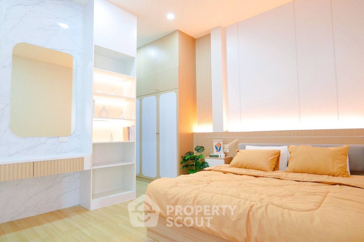 รูป วิลล่า 4 ห้องนอน สำหรับขาย พัทยา หนองปรือ บางละมุง (เลี้ยงสัตว์ได้) (ID 2111996) - รูปที่ 9/14