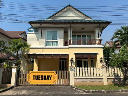 For Sale : หมู่บ้านคาซาลูน่า (Casalunar) สภาพนางฟ้า พร้อมเปิดให้ชมแล้วค้าบ : 3 ห้องนอน 3 ห้องน้ำ 64 ตรว.