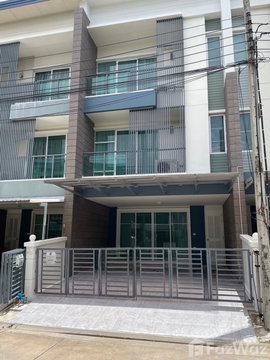 ทาวน์เฮ้าส์ให้เช่า 3 ห้องนอน ในโครงการ ทาวน์อเวนิว ศรีนครินทร์ 1645376