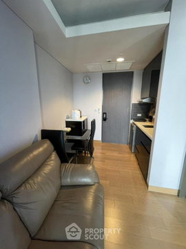 1-BR The Lumpini 24 Condo High-Floor 19th Near BTS Phrom Phong (ID 595213)