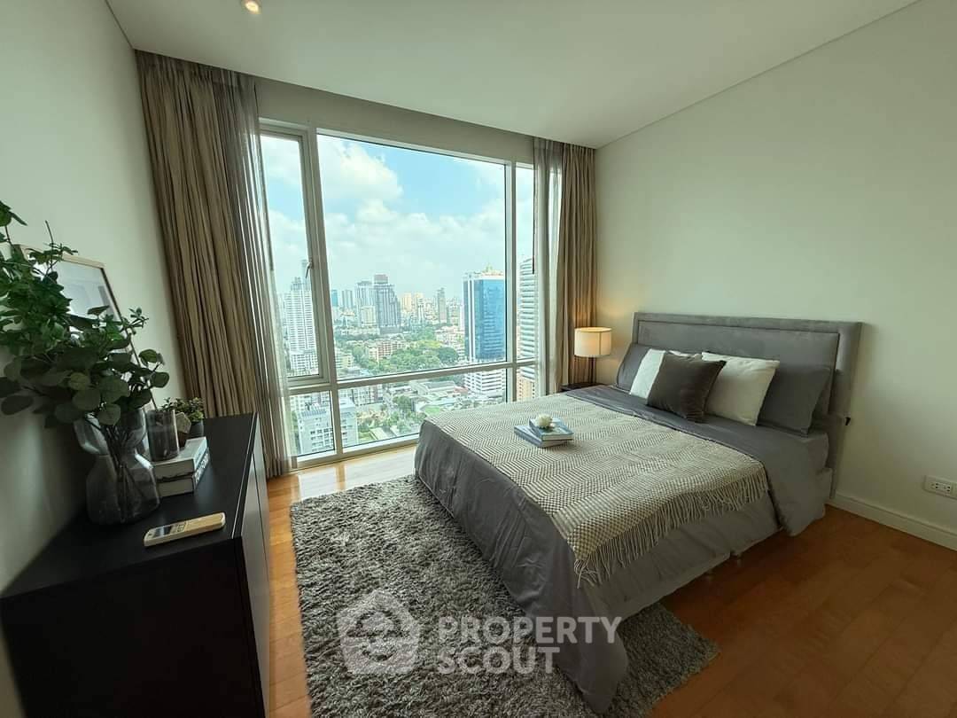 รูป คอนโด 2 ห้องนอน เลี้ยงสัตว์ได้ Fullerton Sukhumvit ใกล้ BTS Ekkamai 300 ม. (ID 1928361) - รูปที่ 10/19