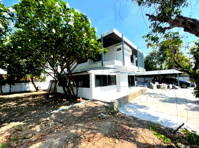 เช่าบ้านเดี่ยว ถนนรัชดาภิเษก : LTH13680 – House for Rent | House in Ratchada 19 | 550 sqm | 6 Beds 4 Baths | Near BTS Mo Chit | 100K/Month | บ้านรัชดา 19
