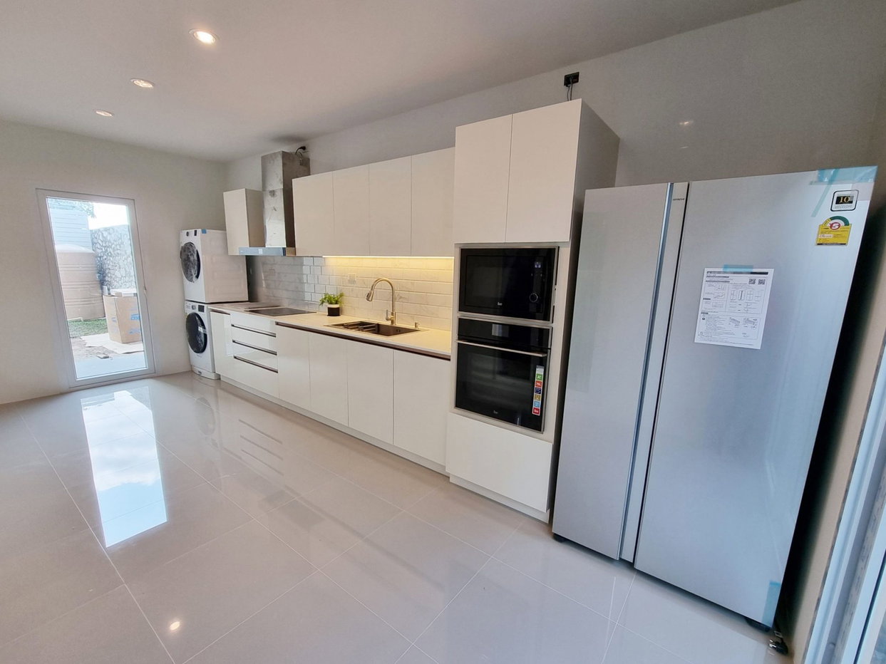 รูป 4 Bedrooms House in East Pattaya for Rent - รูปที่ 9/16