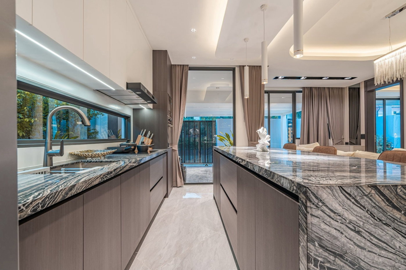 รูป 4 Bedrooms Pool Villa in Jomtien for Sale - รูปที่ 7/11