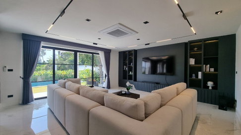 Pool Villa in Mabprachan for Rent