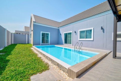 Nordic-Inspired 4-Bedroom Pool Villa for Sale
