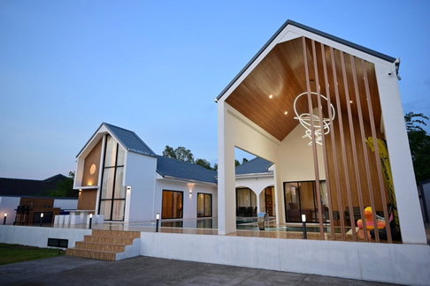 Pool Villa in Huay Yai 4 Beds for Sale