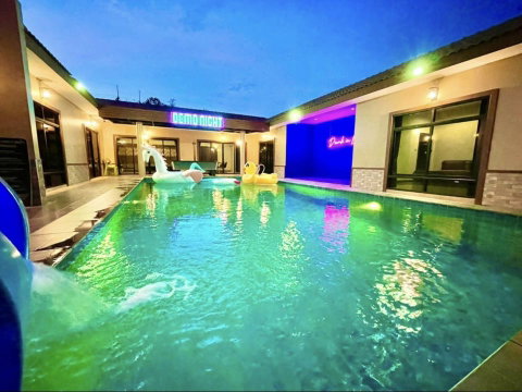 Spacious 4-Bedroom Pool Villa in Huay Yai