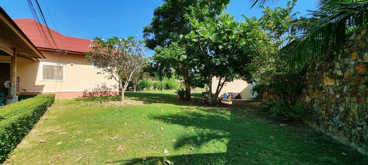 รูป Land and House for Sale in Mabprachan - รูปที่ 10/16