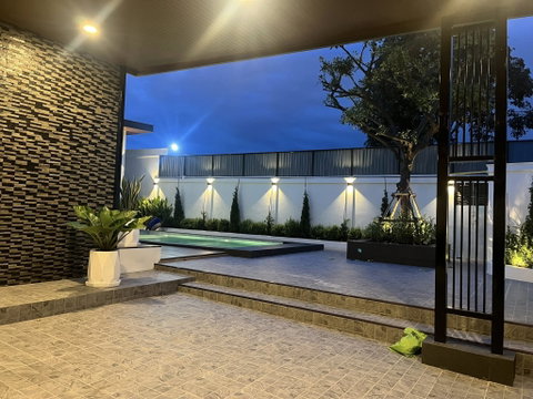 Modern 3-Bedroom Pool Villa for Sale in East Pattaya