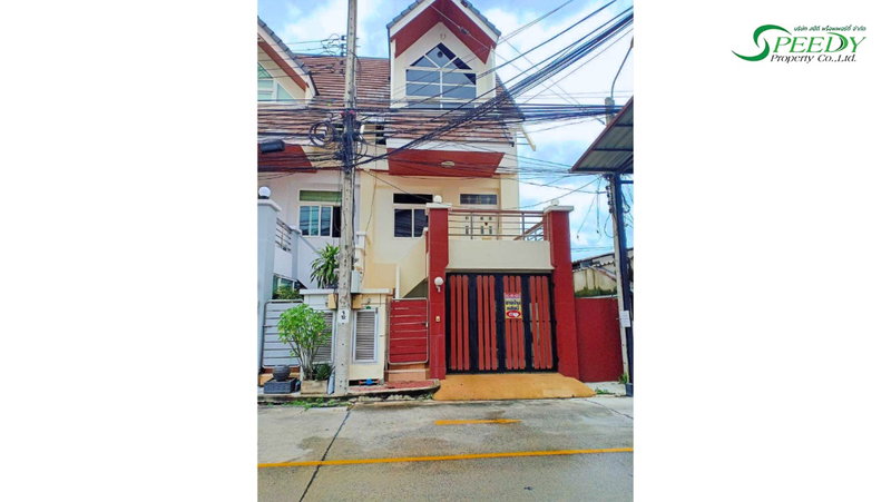 Townhouses for rent : 3-storey townhouse for rent, ready to move in, Merit Place, Lat Phrao 87, Bangkok ✨ Convenient transportation, near the Yellow Line 🚆
