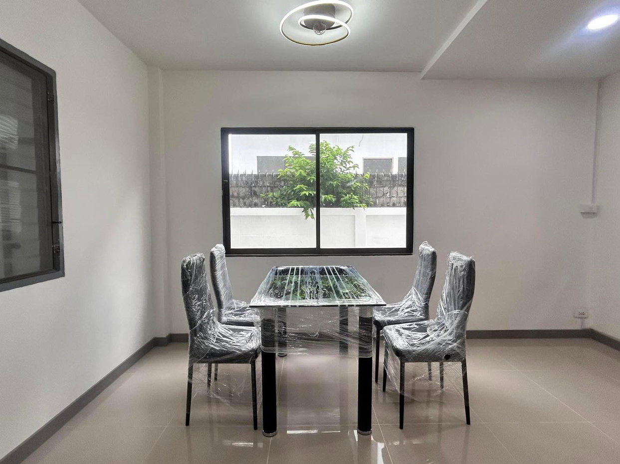 รูป 2-Storey House for Sale in East Pattaya - รูปที่ 4/11