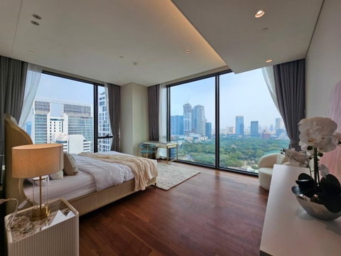 LTH13706 – Condo for Rent | Sindhorn Residence | 359 sqm | 5 Beds 7 Baths | Near BTS Chidlom | 650K/Month | คอนโดให้เช่า ซินด์ฮอร์น เรสซิเดนซ์