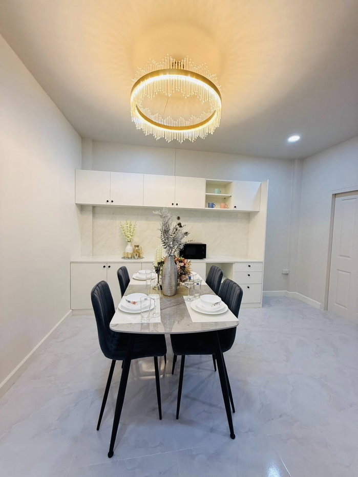 รูป 2-Storey Townhouse for Sale in Siam Country Club - รูปที่ 6/18